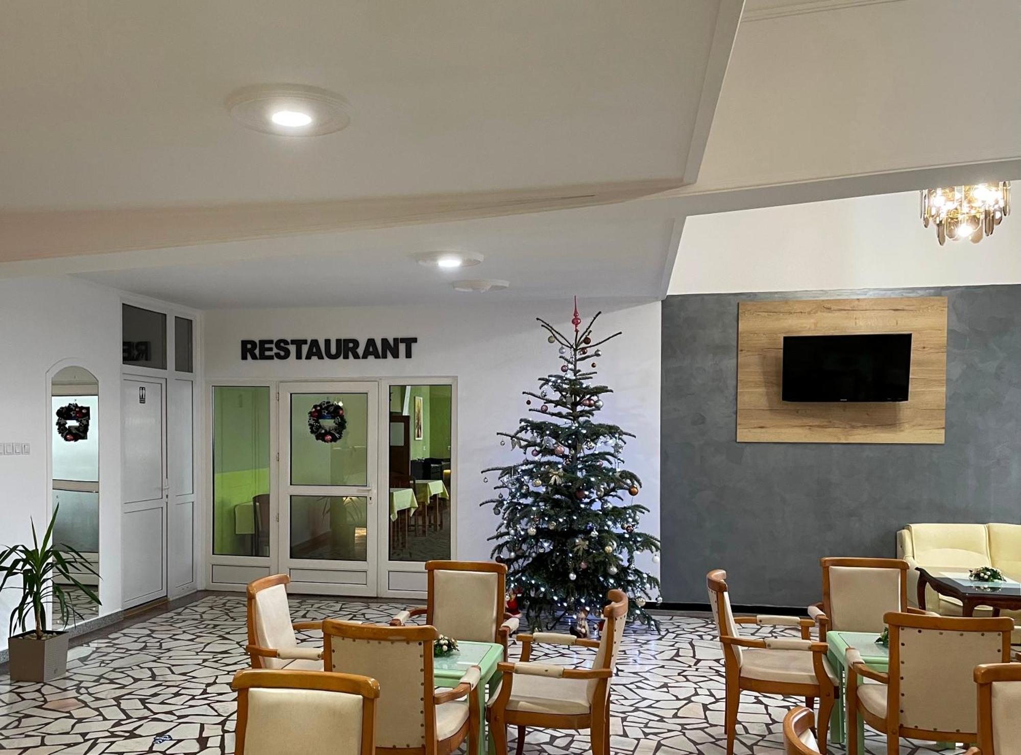 Hotel Hefaistos - Sovata Eksteriør billede