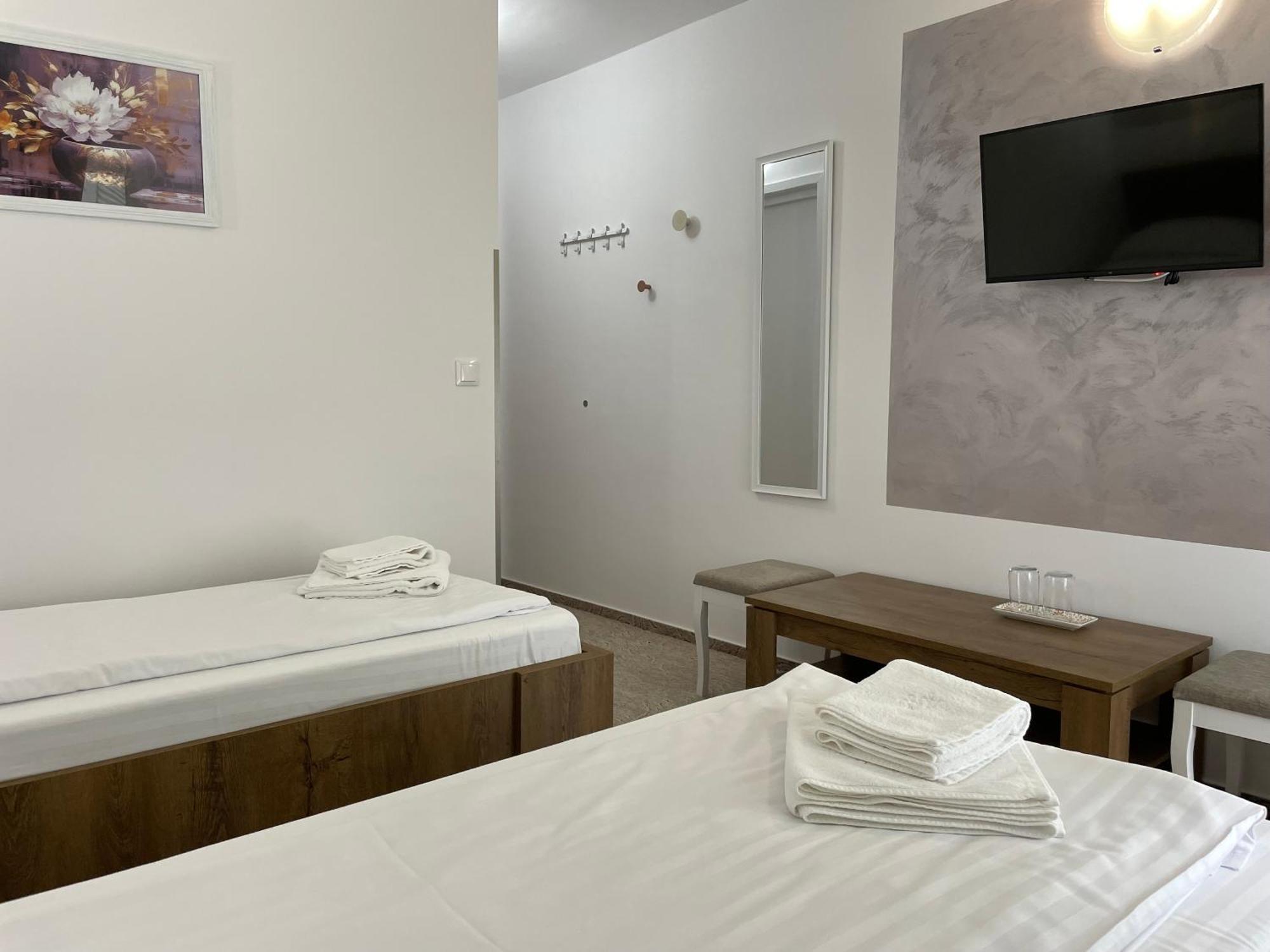 Hotel Hefaistos - Sovata Eksteriør billede